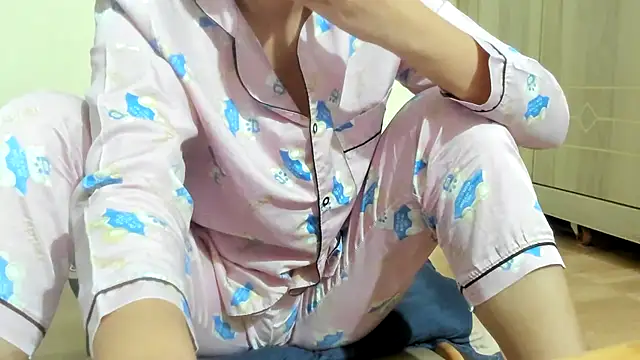 Snapshot of Beauty_Asian_Tina chatting on February 2025 10:58:02 AM Beauty Asian Tina online show from February 2025 10:58:02 AM