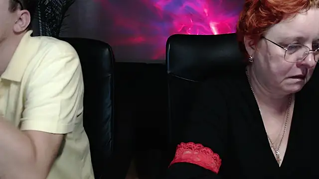 JoannaAndNeighbour online show from November 2025 09:37:02 AM