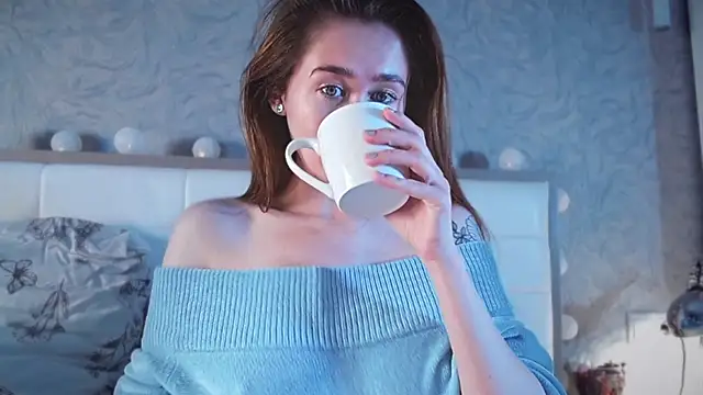 millllina online show from October 2025 12:13:02 PM