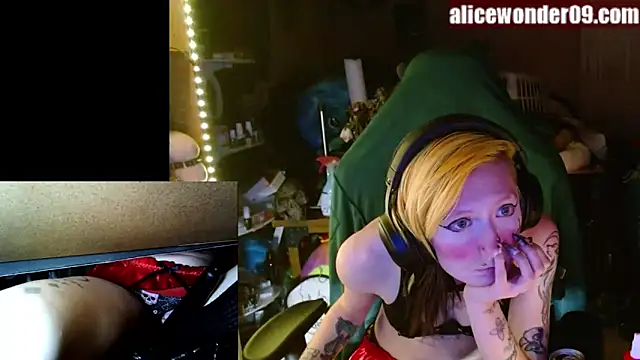 alicewonder09 online show from December 2024 05:47:02 AM