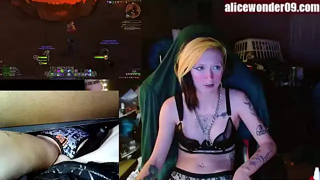 alicewonder09 online show from December 2024 04:15:02 AM