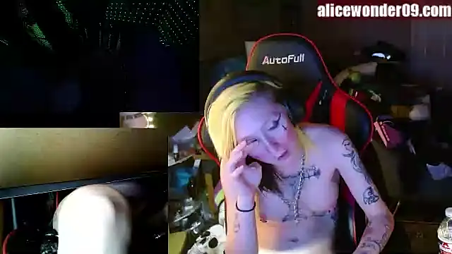 alicewonder09 online show from December 2024 11:09:02 AM