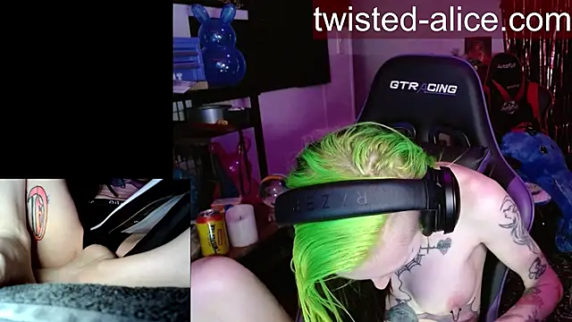 alicewonder09 online show from April 2026 03:31:02 AM