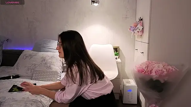 Snapshot of Alexperchik chatting on October 2025 04:07:01 PM Alexperchik online show from October 2025 04:07:01 PM