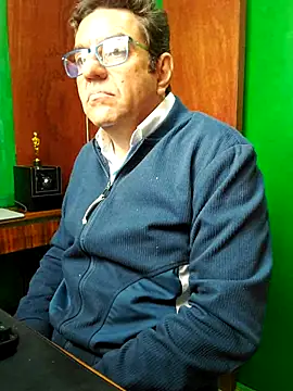 Snapshot of FernandoReuterG chatting on January 2026 04:34:02 PM FernandoReuterG online show from January 2026 04:34:02 PM