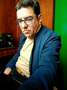 Snapshot of FernandoReuterG chatting on February 2026 07:41:02 PM FernandoReuterG online show from February 2026 07:41:02 PM