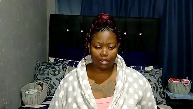 Snapshot of caramelbooty69 chatting on May 2026 01:12:01 AM caramelbooty69 online show from May 2026 01:12:01 AM