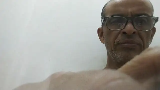 Snapshot of jrfm14 chatting on October 2025 03:17:01 AM jrfm14 online show from October 2025 03:17:01 AM