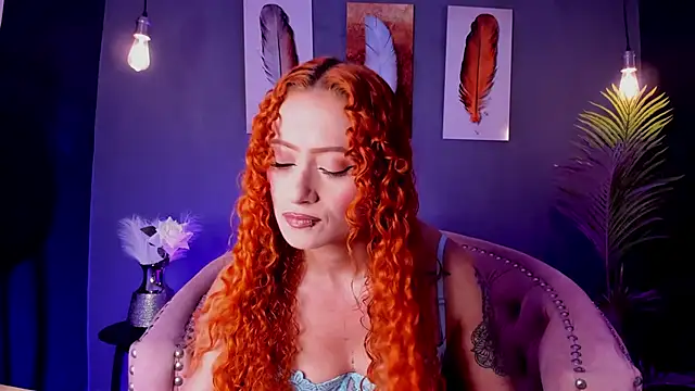 Snapshot of amy_e chatting on April 2026 06:57:02 PM amy e online show from April 2026 06:57:02 PM