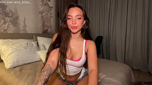 Lex Love online show from April 2026 07:40:02 PM