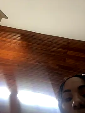 Sara Boom online show from October 2025 01:31:02 PM