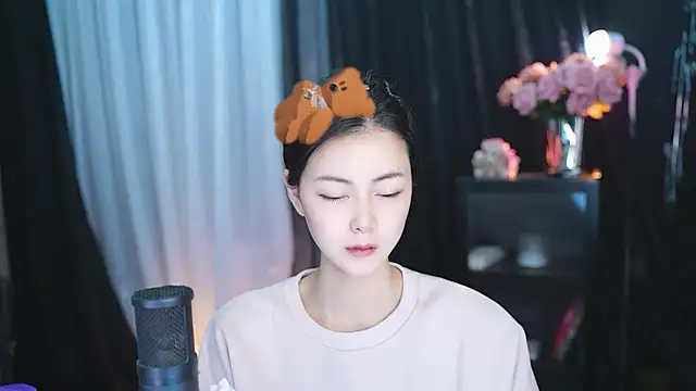 Ocean--Lili online show from March 2025 02:12:01 PM