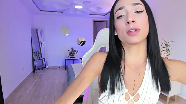 carleee winter online show from May 2026 10:40:02 PM