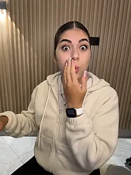 Snapshot of Sarasanders_4 chatting on November 2025 02:54:01 AM Sarasanders 4 online show from November 2025 02:54:01 AM