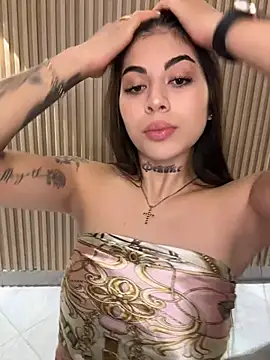 Snapshot of Sarasanders_4 chatting on November 2025 05:29:01 AM Sarasanders 4 online show from November 2025 05:29:01 AM