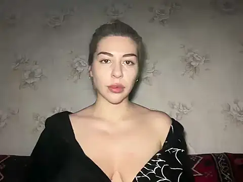 Snapshot of Lux_Sonya_Star chatting on February 2026 01:21:02 PM Lux Sonya Star online show from February 2026 01:21:02 PM