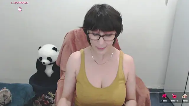 Ammillia online show from December 2024 03:58:01 AM
