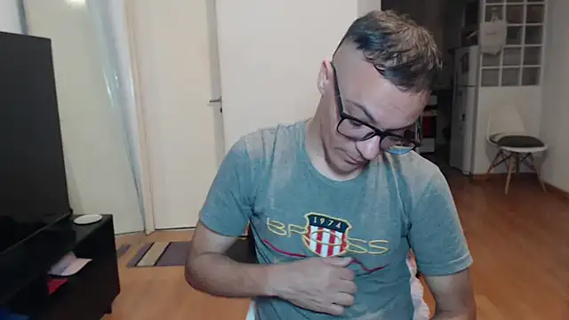 guachin hunk online show from May 2026 03:24:02 AM