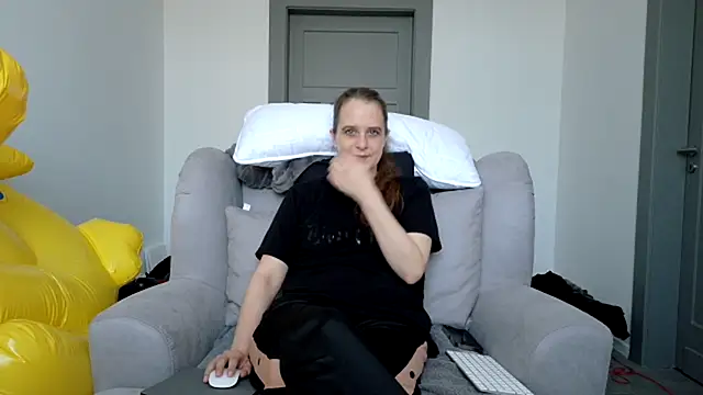 LadyChantale online show from July 2026 07:17:02 AM