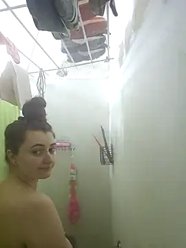 Snowbunnycake 131 online show from October 2025 12:17:01 PM