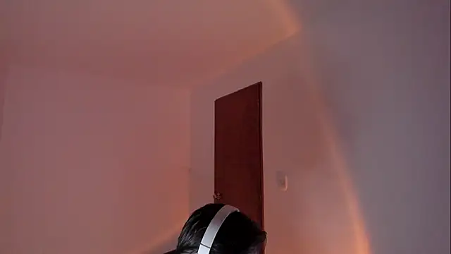 Giordano Russo online show from November 2025 11:38:02 PM