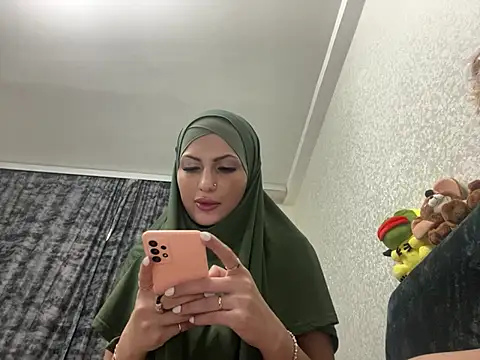 GumusGuray online show from February 2025 07:05:01 AM