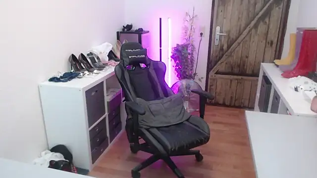 GeilesLuder75 online show from November 2025 09:25:02 PM