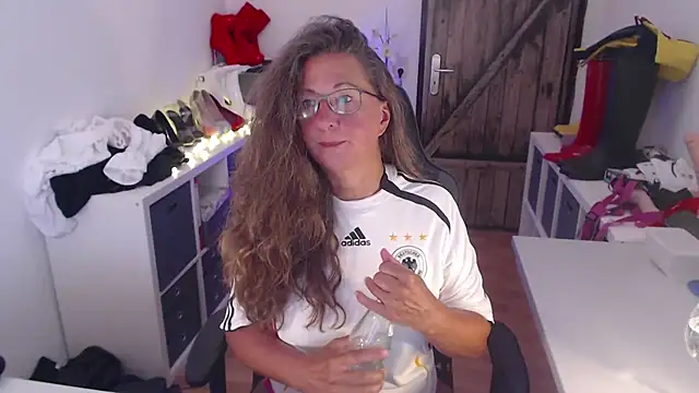 GeilesLuder75 online show from June 2026 04:22:01 PM