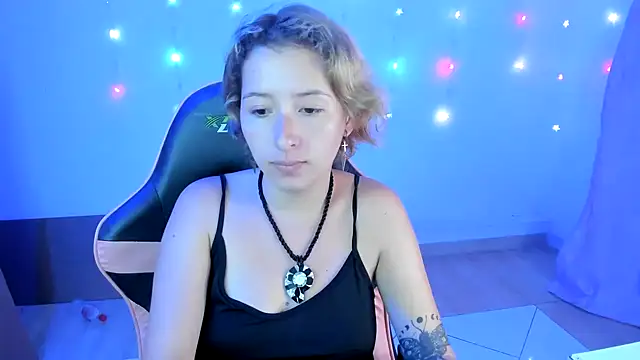 Snapshot of Ginger_Sweetty chatting on December 2024 12:40:02 AM Ginger Sweetty online show from December 2024 12:40:02 AM