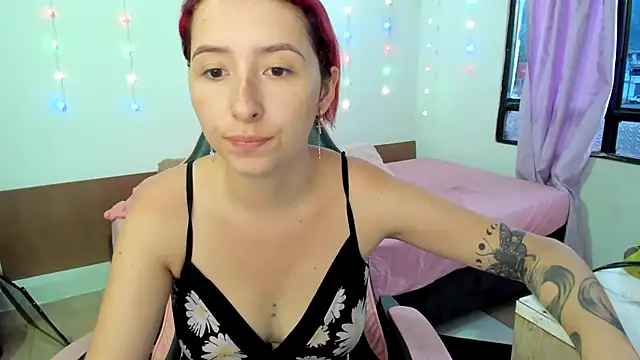 Snapshot of Ginger_Sweetty chatting on January 2025 11:14:02 PM Ginger Sweetty online show from January 2025 11:14:02 PM