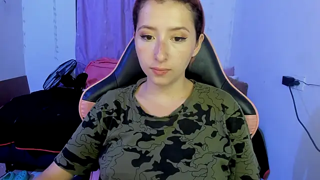 Snapshot of Ginger_Sweetty chatting on March 2025 11:49:02 PM Ginger Sweetty online show from March 2025 11:49:02 PM