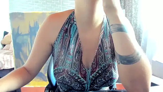 Ginger Sweetty online show from June 2026 03:22:01 PM