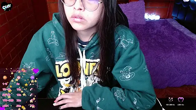 MidoriQuiinn online show from May 2026 04:26:02 PM