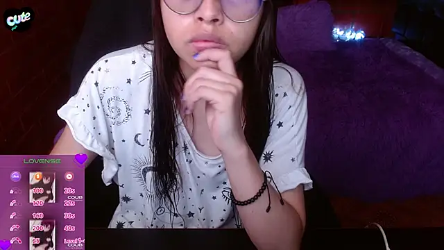 MidoriQuiinn online show from June 2026 04:01:01 PM