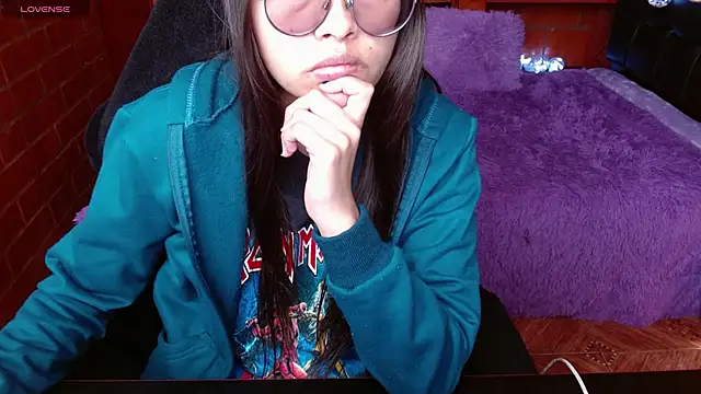 MidoriQuiinn online show from June 2026 07:35:02 PM