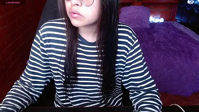 MidoriQuiinn online show from June 2026 04:00:02 PM