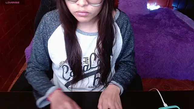 MidoriQuiinn online show from June 2026 06:05:02 PM