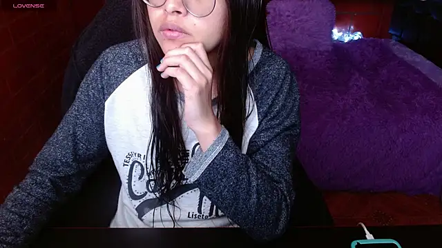 MidoriQuiinn online show from June 2026 04:06:01 PM