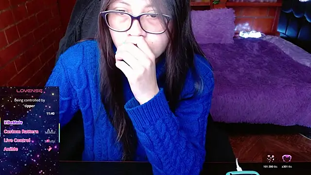 MidoriQuiinn online show from July 2026 05:26:02 PM
