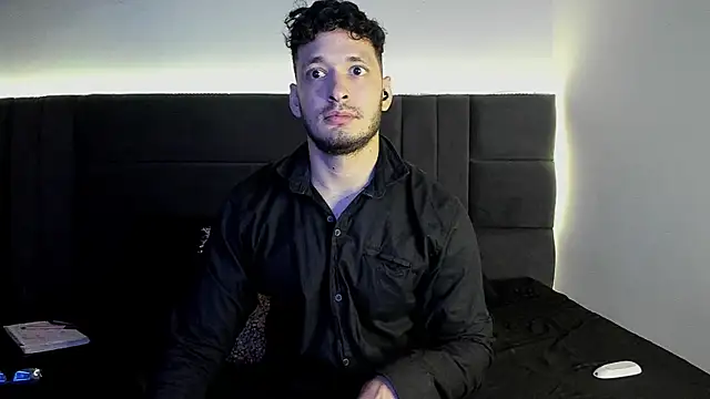 Snapshot of alejandro__2 chatting on September 2025 03:56:02 PM alejandro 2 online show from September 2025 03:56:02 PM