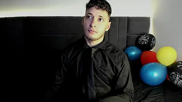 Snapshot of alejandro__2 chatting on October 2025 04:35:02 PM alejandro 2 online show from October 2025 04:35:02 PM