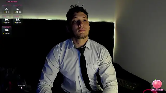 Snapshot of alejandro__2 chatting on October 2025 07:44:02 PM alejandro 2 online show from October 2025 07:44:02 PM