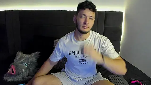 Snapshot of alejandro__2 chatting on October 2025 04:29:02 PM alejandro 2 online show from October 2025 04:29:02 PM