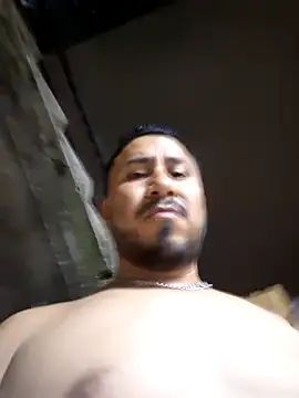 Snapshot of Eumanzor chatting on January 2026 04:15:01 AM Eumanzor online show from January 2026 04:15:01 AM