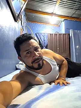 Snapshot of Eumanzor chatting on February 2026 02:49:01 AM Eumanzor online show from February 2026 02:49:01 AM