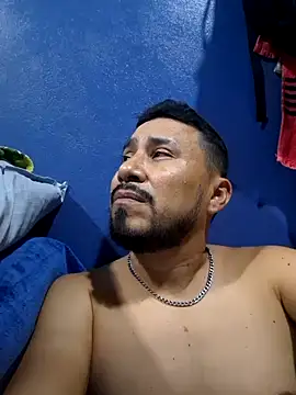 Snapshot of Eumanzor chatting on February 2026 12:41:01 AM Eumanzor online show from February 2026 12:41:01 AM