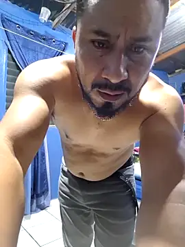 Snapshot of Eumanzor chatting on February 2026 02:32:02 AM Eumanzor online show from February 2026 02:32:02 AM