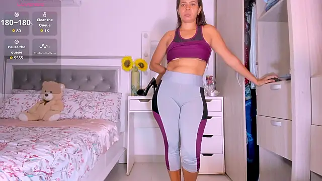 Snapshot of sharonDulce chatting on February 2026 02:17:02 AM sharonDulce online show from February 2026 02:17:02 AM