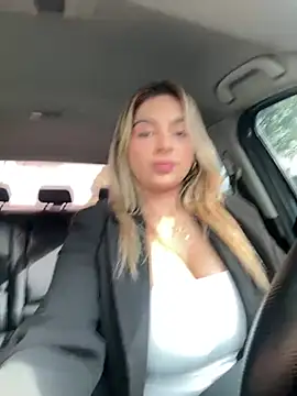 Snapshot of oriana_zoeee chatting on January 2025 08:32:01 PM oriana zoeee online show from January 2025 08:32:01 PM