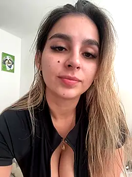 Snapshot of oriana_zoeee chatting on October 2025 10:18:02 PM oriana zoeee online show from October 2025 10:18:02 PM